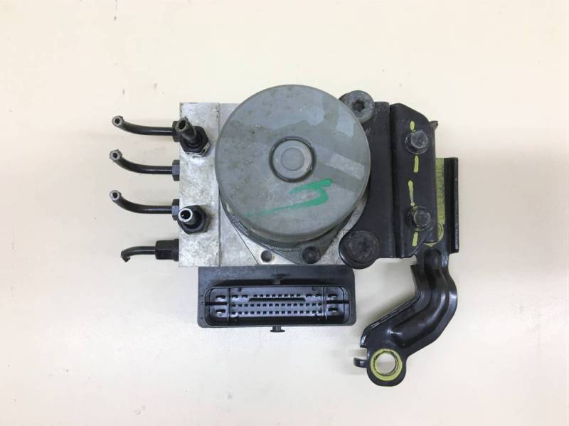 Блок ABS (насос) Hyundai Sonata 7 (LF) 2017-2019