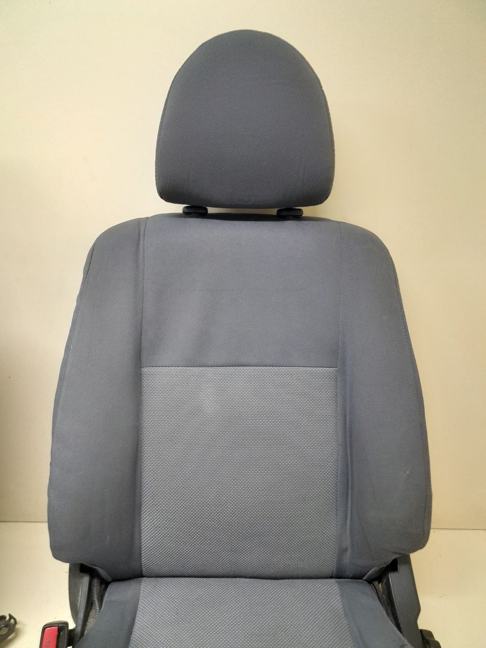 Сиденье (комплект) Nissan Almera (N16) 2000-2006