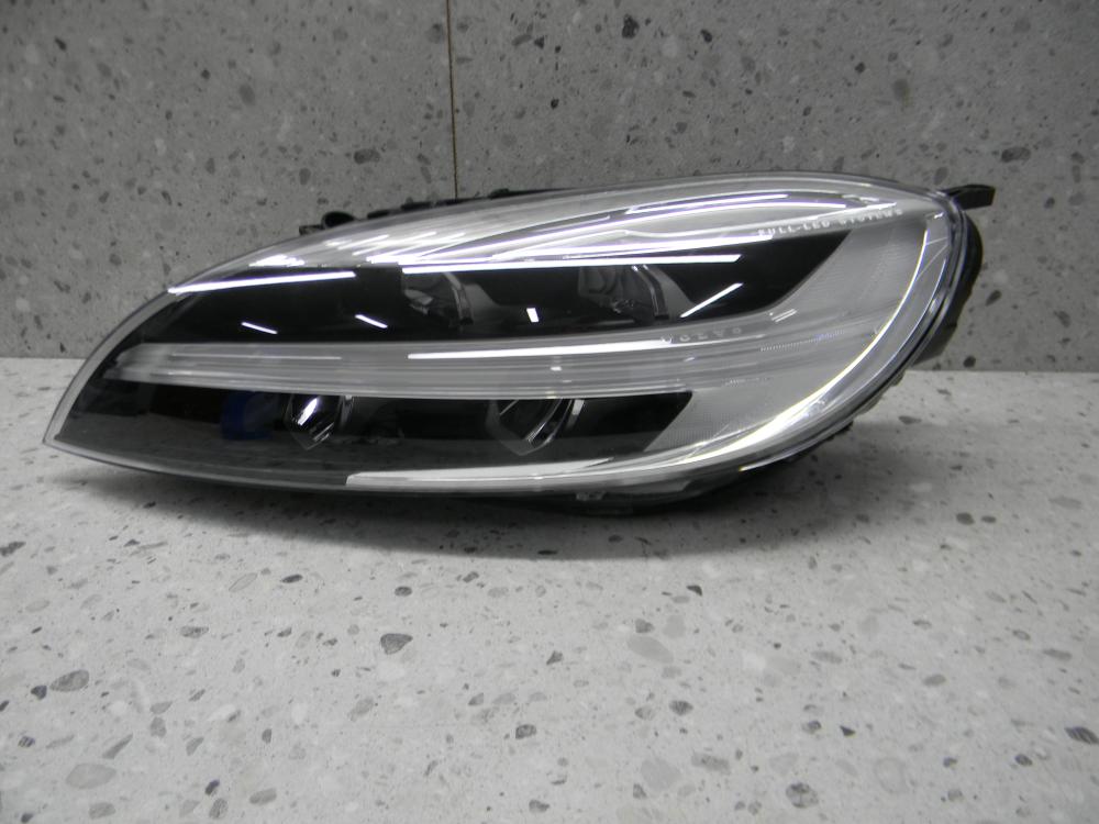 Фара левая для Volvo V40 Cross Country 2012>