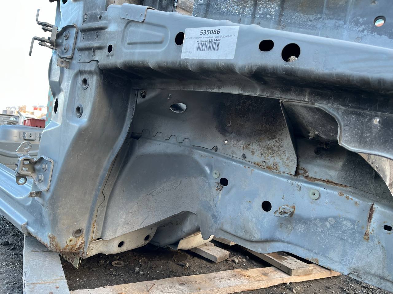 Четверть передняя правая Ford Fusion (JU) 2002-2012