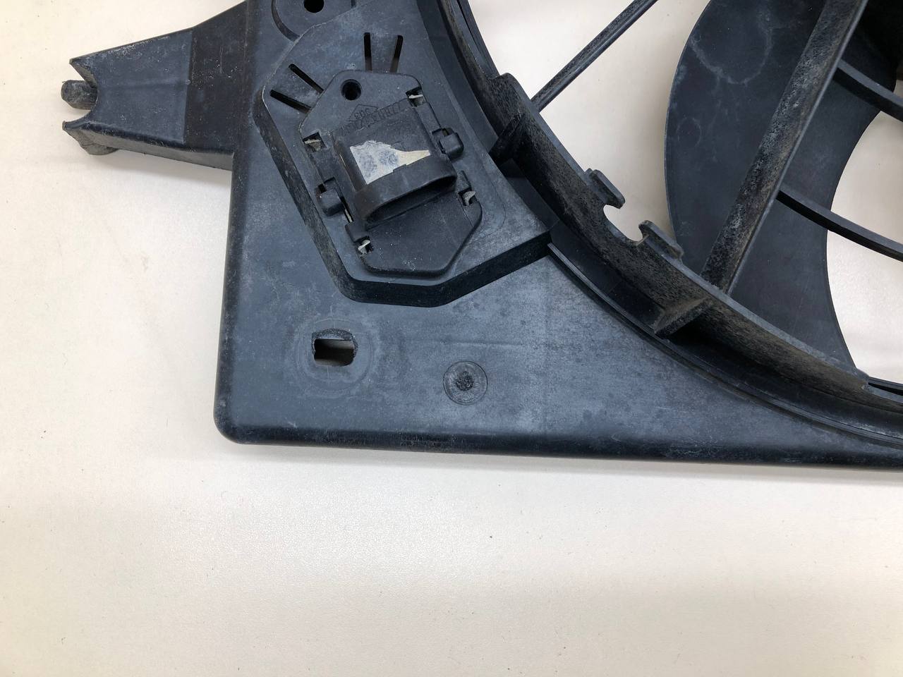 Диффузор вентилятора Nissan Almera 3 (G11, G15) 2012>