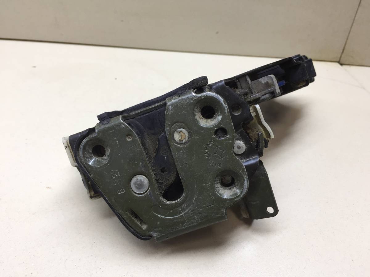 Замок двери задней левой Subaru Impreza (G11) 2000-2007