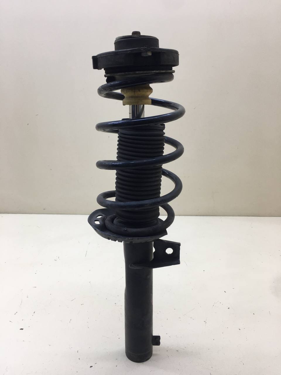 Амортизатор передний Volkswagen Touran (1T3) 2010>