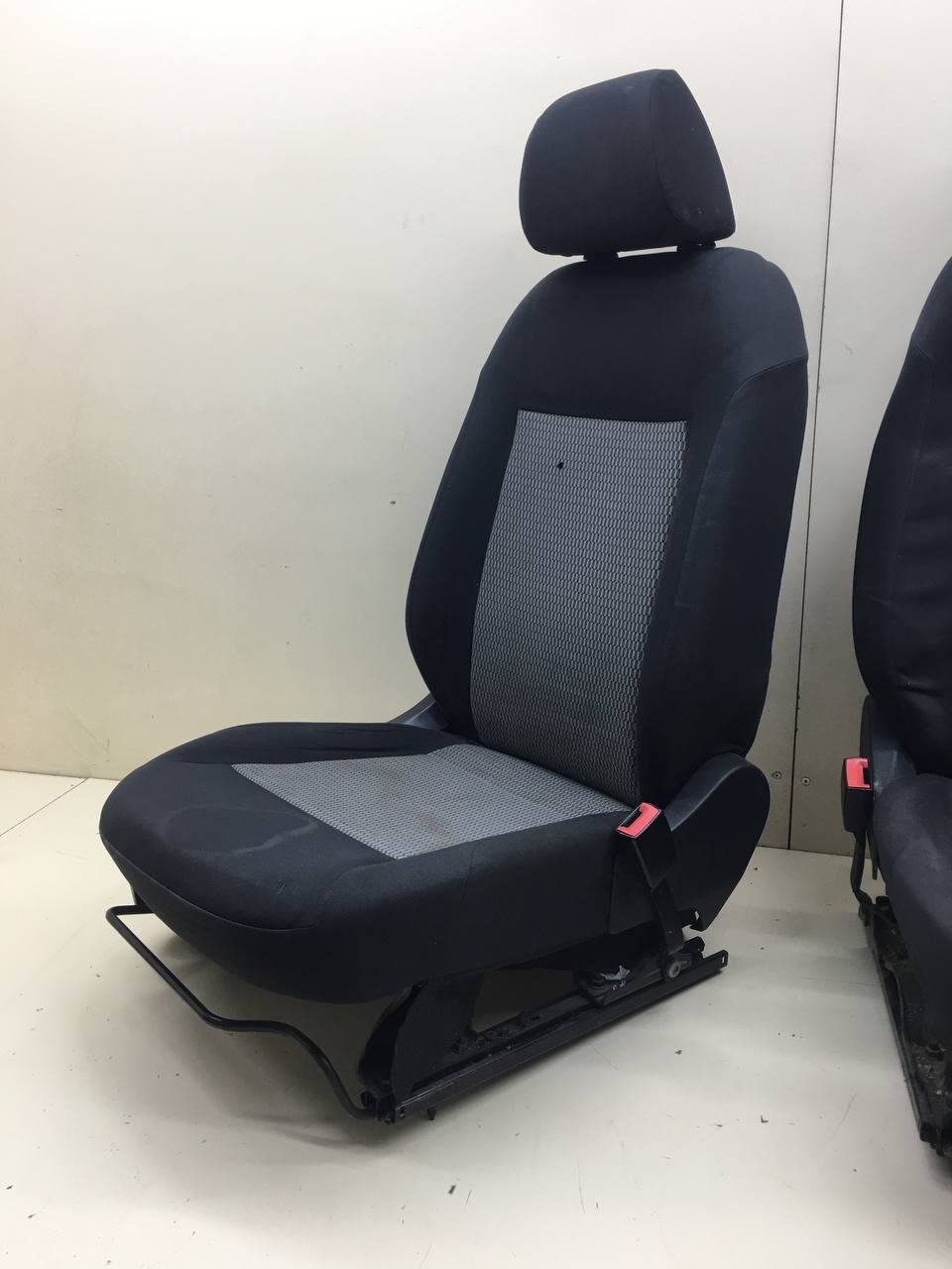 Сиденье (комплект) Volkswagen Polo (MK5) 2011-2020 Сиденье (комплект) Volkswagen Polo (MK5) 2011-2020