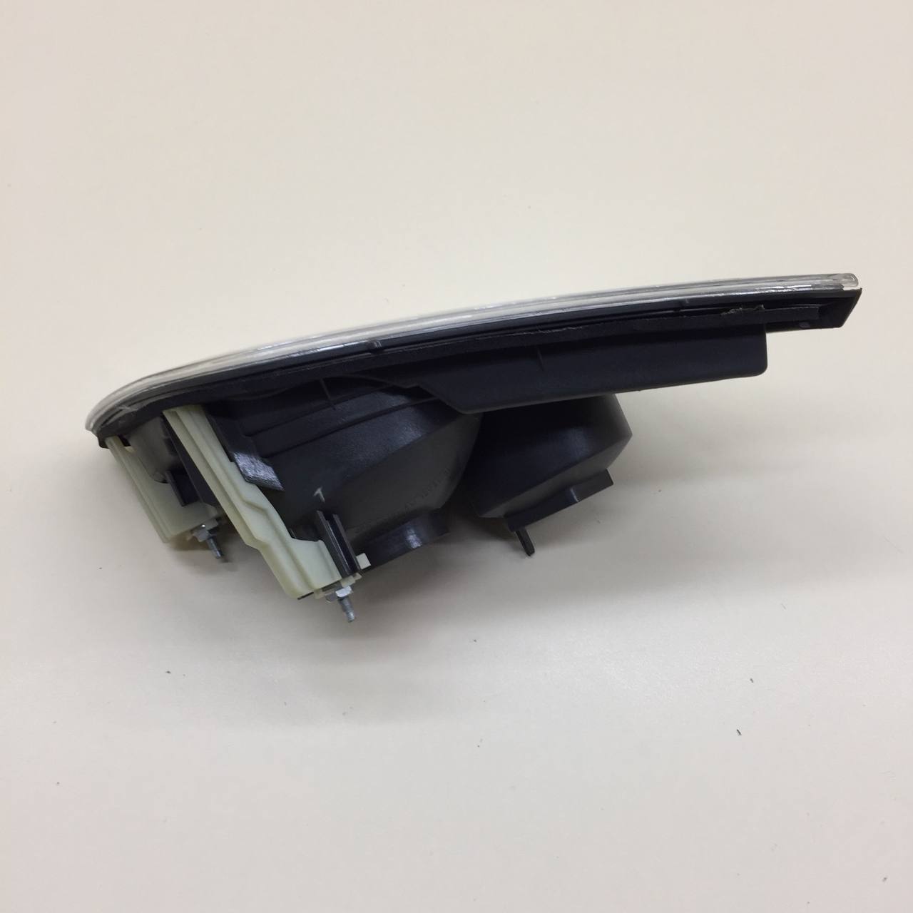 Фонарь задний внутренний левый Mazda Mazda 6 (GG) 2002-2007