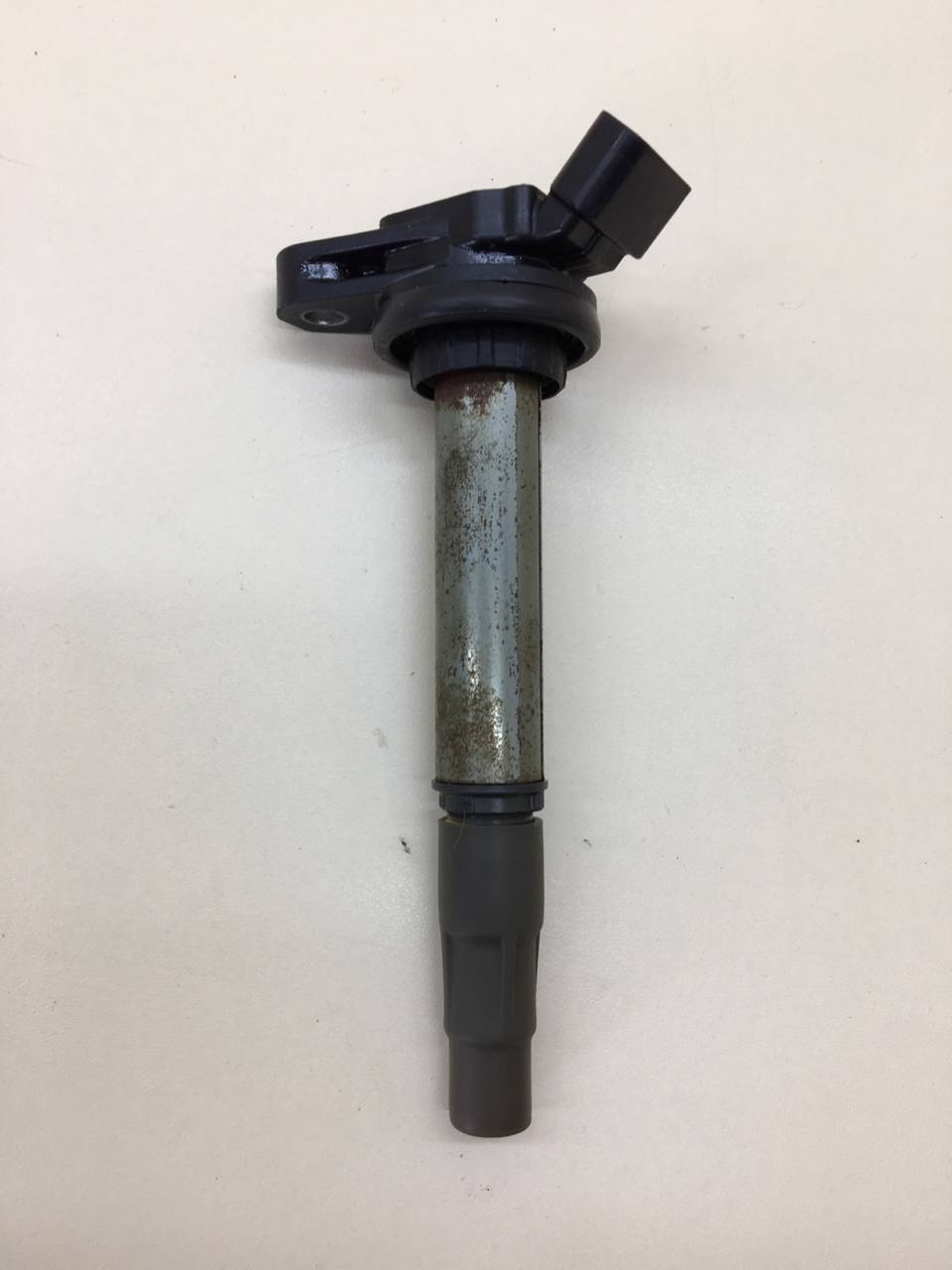 Катушка зажигания Toyota Rav 4 (A30) 2006-2013 Катушка зажигания Toyota Rav 4 (A30) 2006-2013