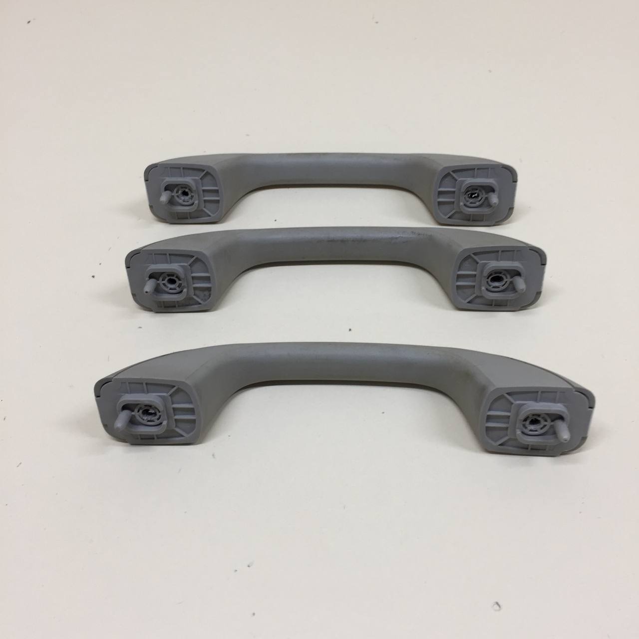 Ручка внутренняя потолочная Renault Duster (HSA, HSM) 2012> Ручка внутренняя потолочная Renault Duster (HSA, HSM) 2012>