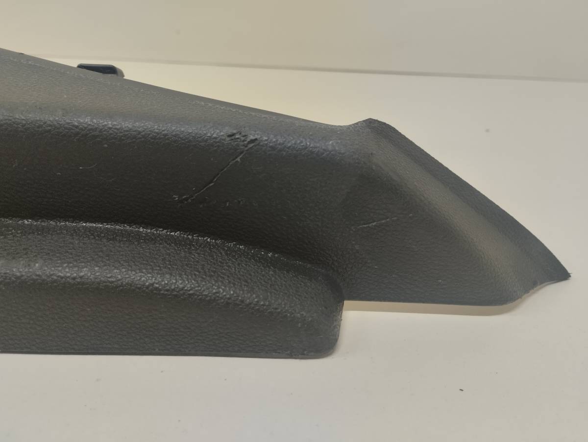 Держатель задней полки Opel Astra J 2010-2017 Держатель задней полки Opel Astra J 2010-2017