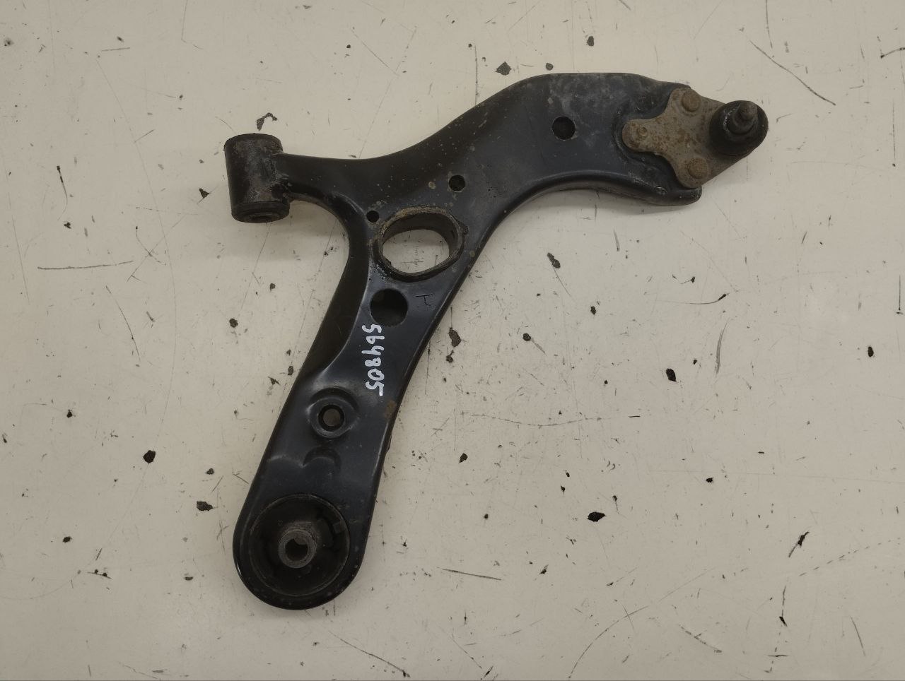 Рычаг передний правый Lexus NX 200 (Z10) 2014-2021