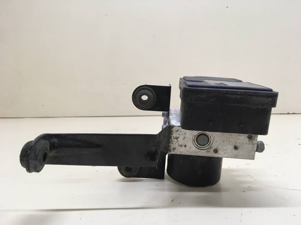 Блок ABS (насос) Ford Focus 2 (DB) 2008-2011