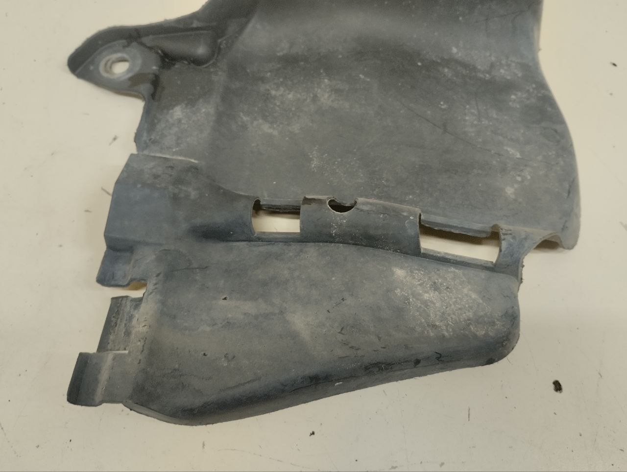 Пыльник (кузов наружные) Nissan Almera 3 (G11, G15) 2012> Пыльник (кузов наружные) Nissan Almera 3 (G11, G15) 2012>