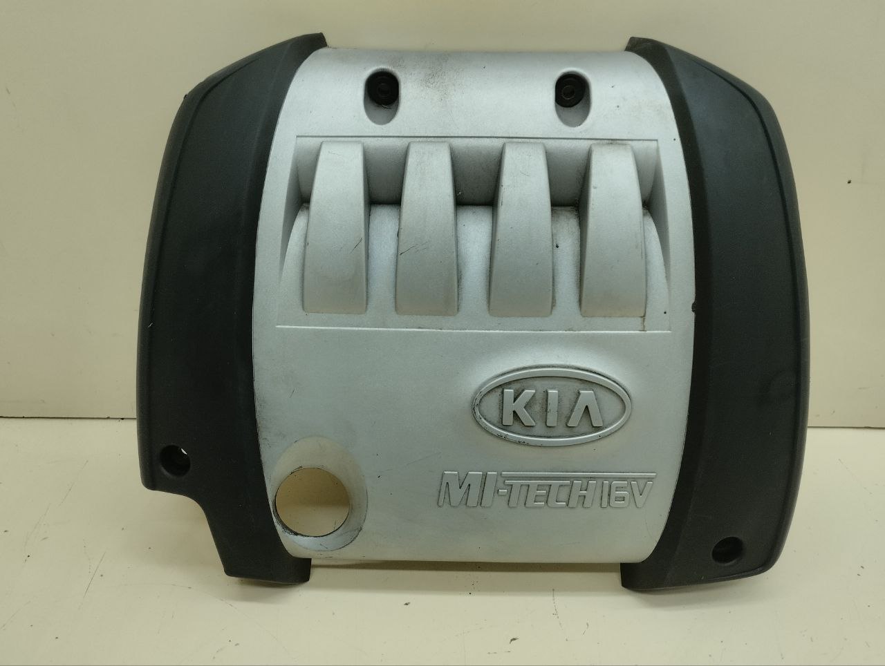 Крышка двигателя декоративная Kia Spectra (SD) 2004-2011 Крышка двигателя декоративная Kia Spectra (SD) 2004-2011