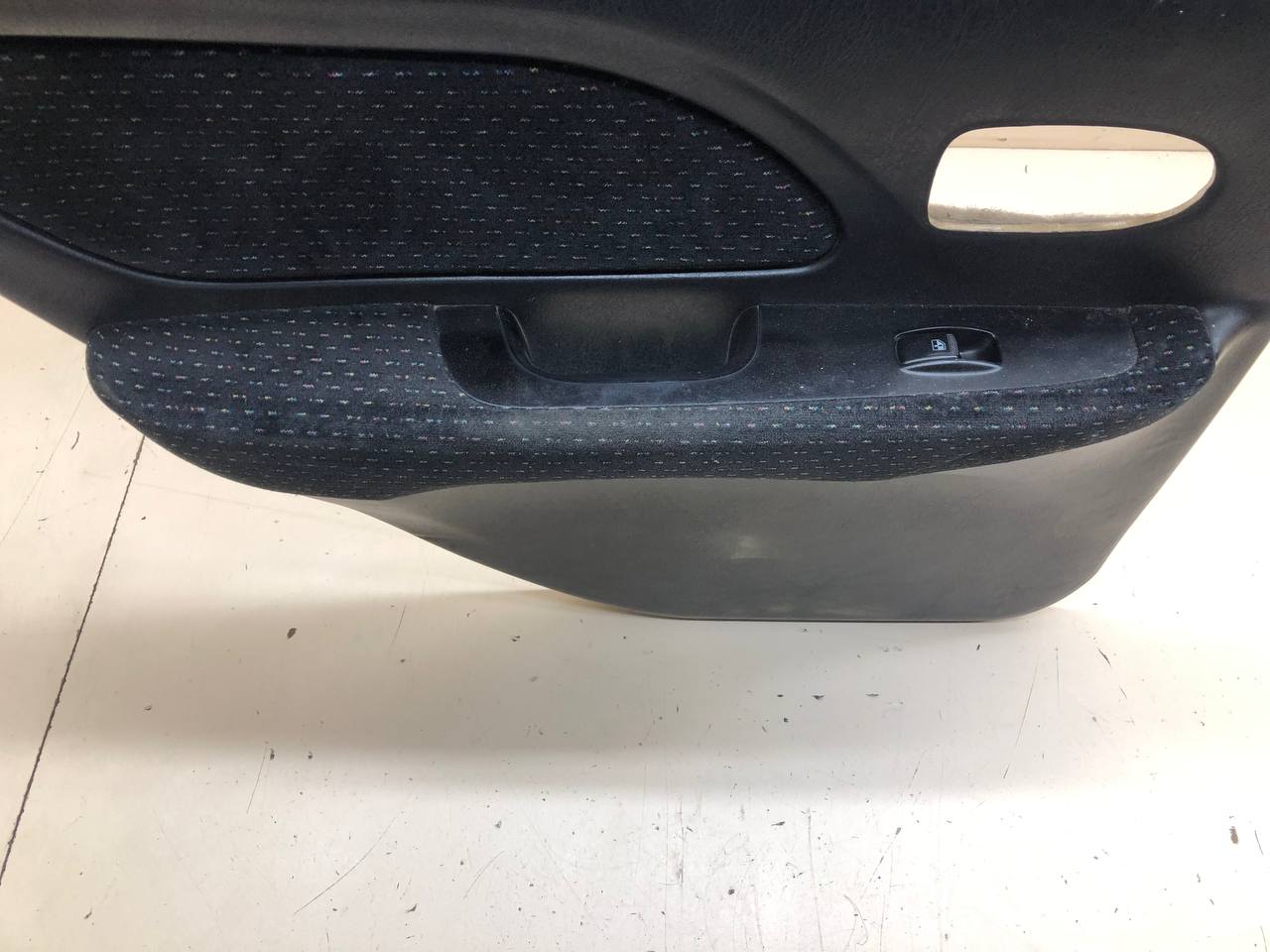 Обшивка двери задней левой Hyundai Sonata 4 (EF,Tagaz) 2001-2012