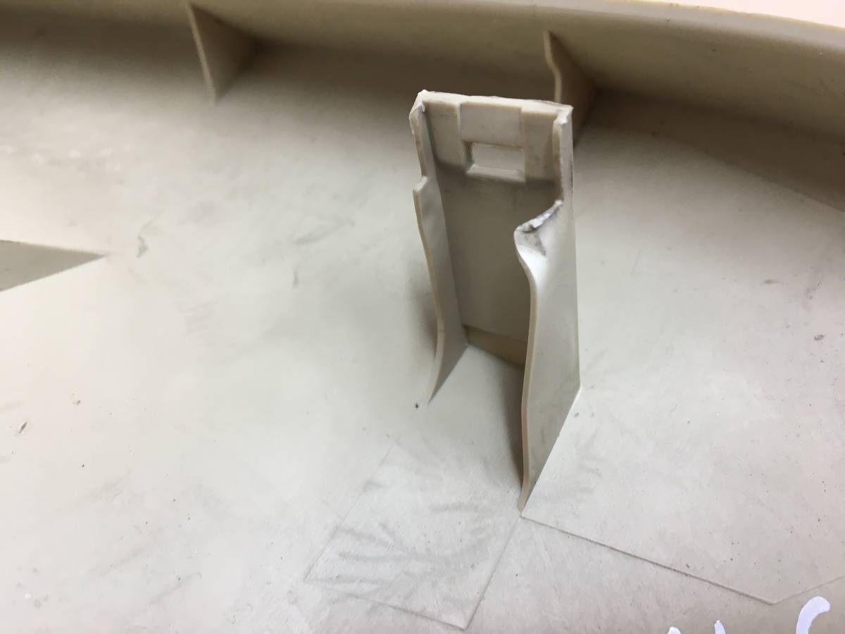 Обшивка двери багажника Lexus RX 350 /450h (XL10) 2009-2015