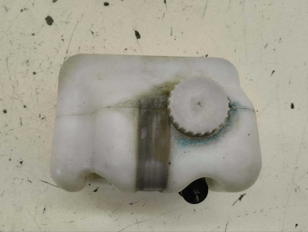 Бачок омывателя Chevrolet Niva 2009-2020