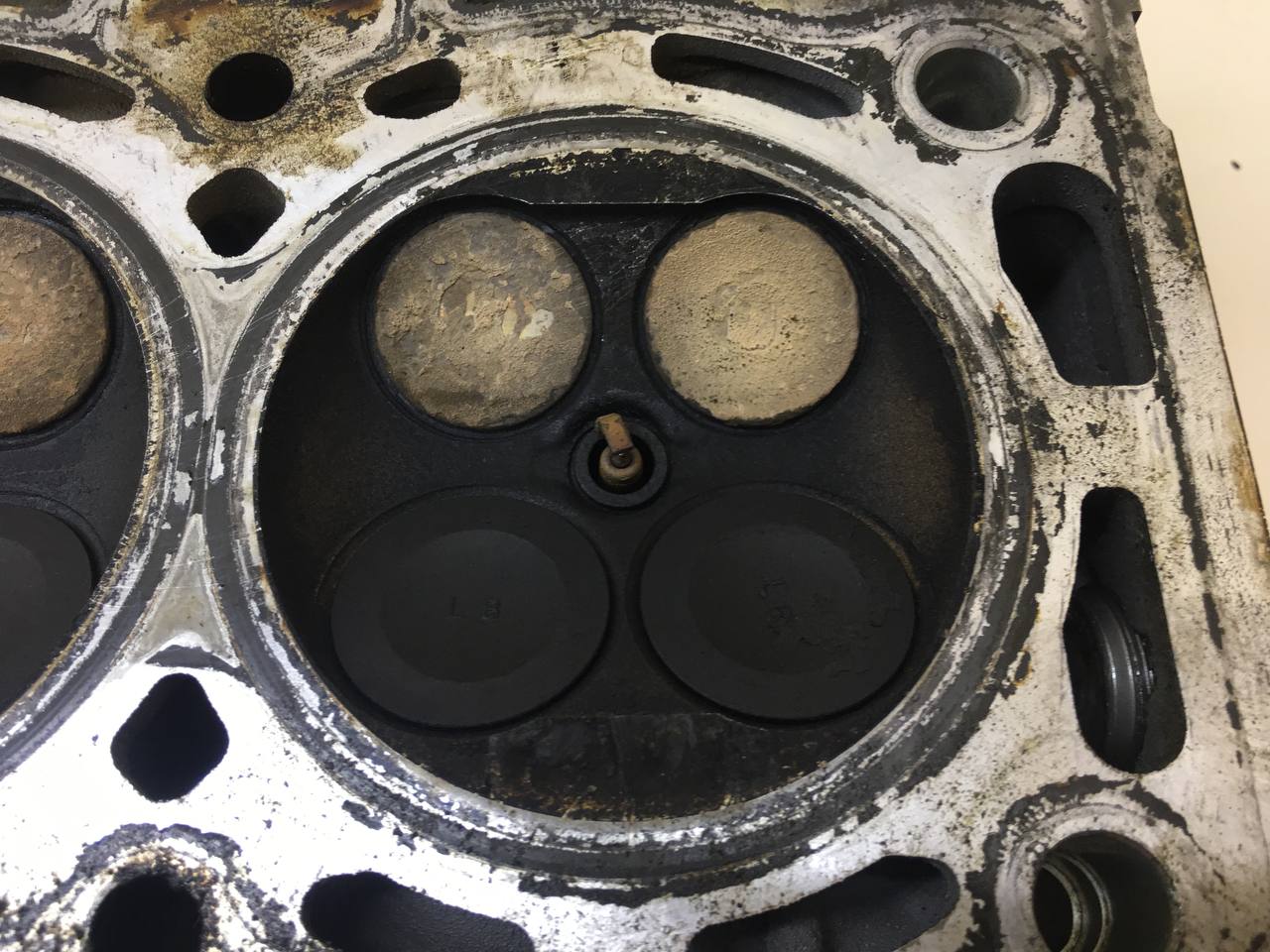 Головка блока цилиндров Mazda Mazda 6 (GH) 2007-2012 Головка блока цилиндров Mazda Mazda 6 (GH) 2007-2012