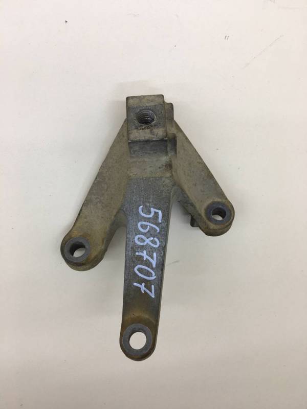 Кронштейн КПП Ford Focus 2 (DA) 2005-2008 Кронштейн КПП Ford Focus 2 (DA) 2005-2008