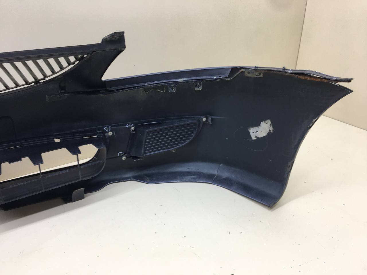 Бампер передний Mitsubishi Lancer 9  (CS/Classic) 2000-2011