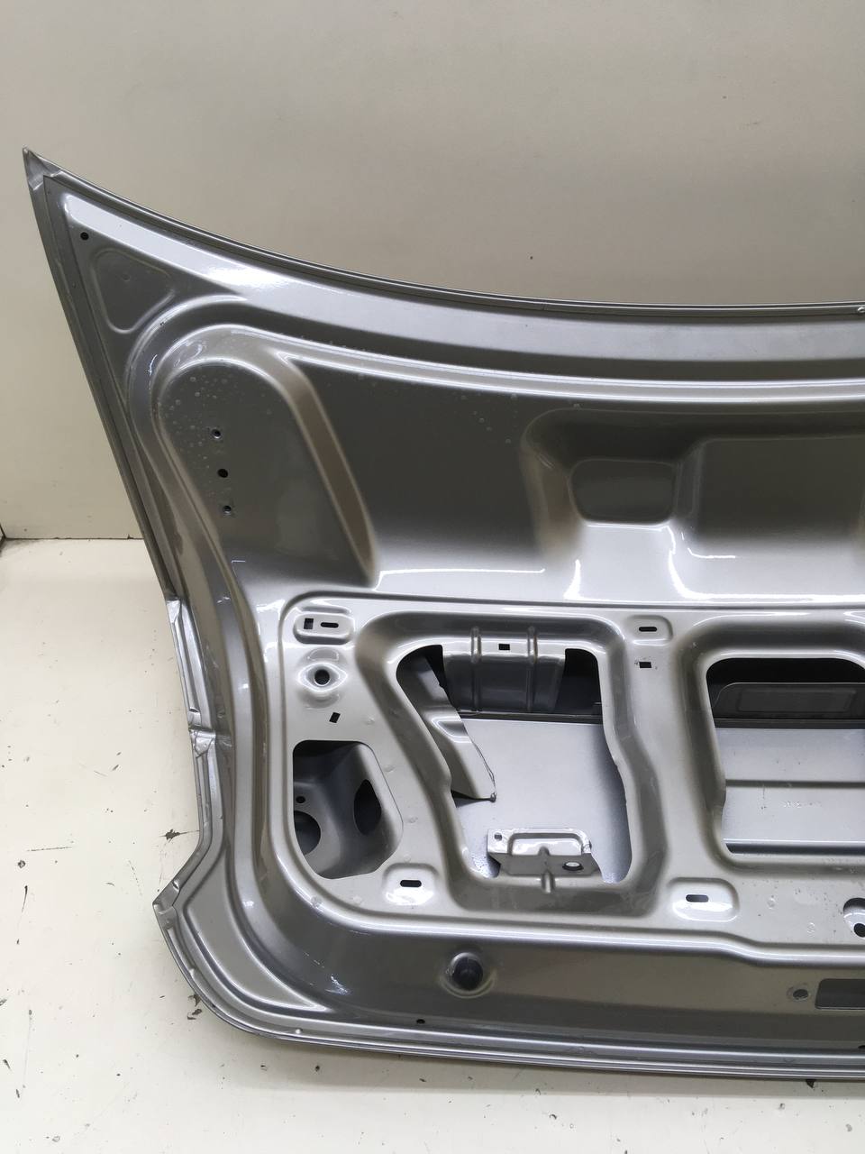 Крышка багажника Volkswagen Polo (MK5) 2011-2020 Крышка багажника Volkswagen Polo (MK5) 2011-2020