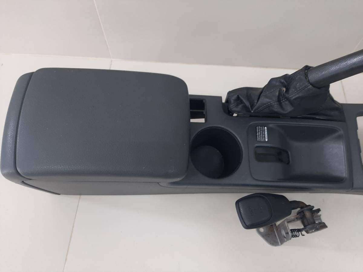 Консоль центральная Subaru Impreza (G12) 2007-2012 Консоль центральная Subaru Impreza (G12) 2007-2012