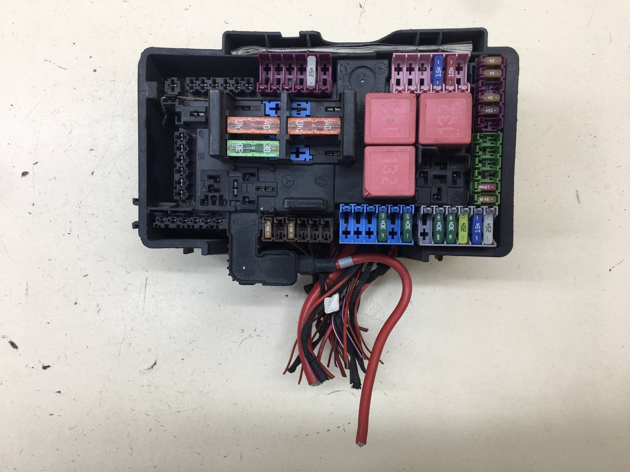 Блок предохранителей Mercedes-Benz C-Class (W205) 2014>