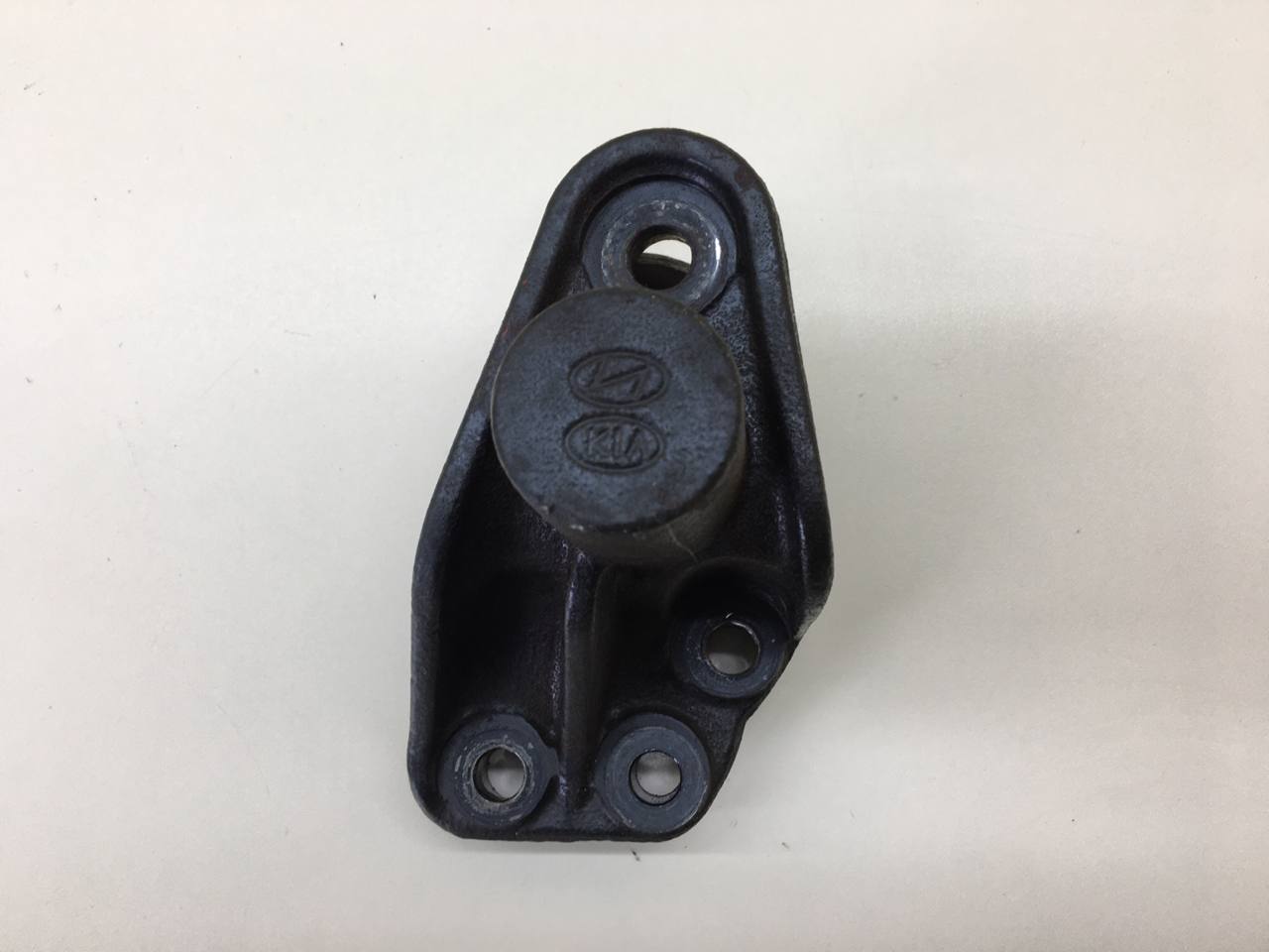 Кронштейн двигателя правый Kia Ceed (JD) 2012-2018