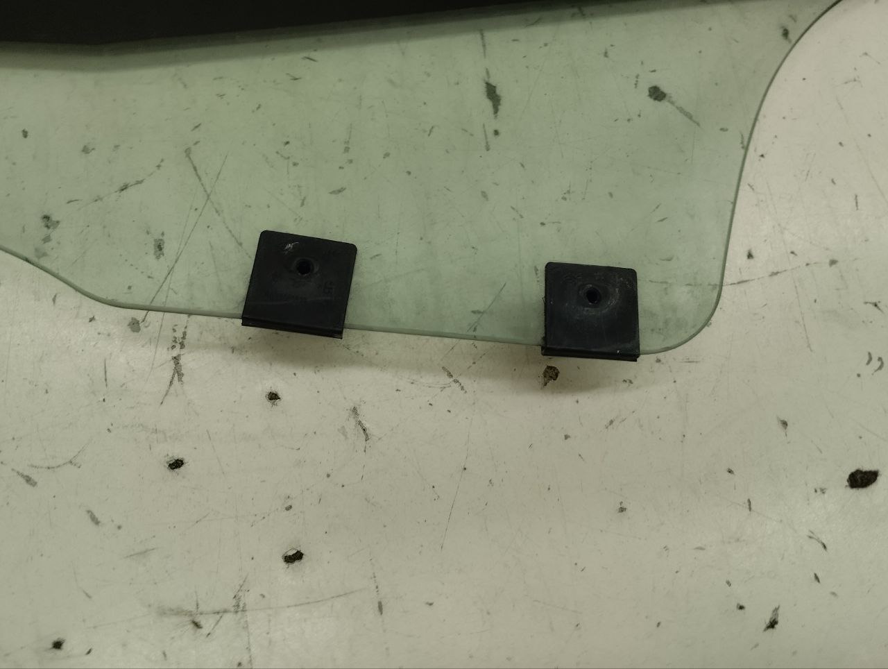 Стекло двери задней правой Renault Duster (HSA, HSM) 2012>