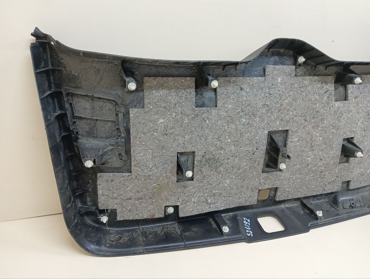Обшивка двери багажника Subaru Legacy Outback (BR/B14) 2010-2014