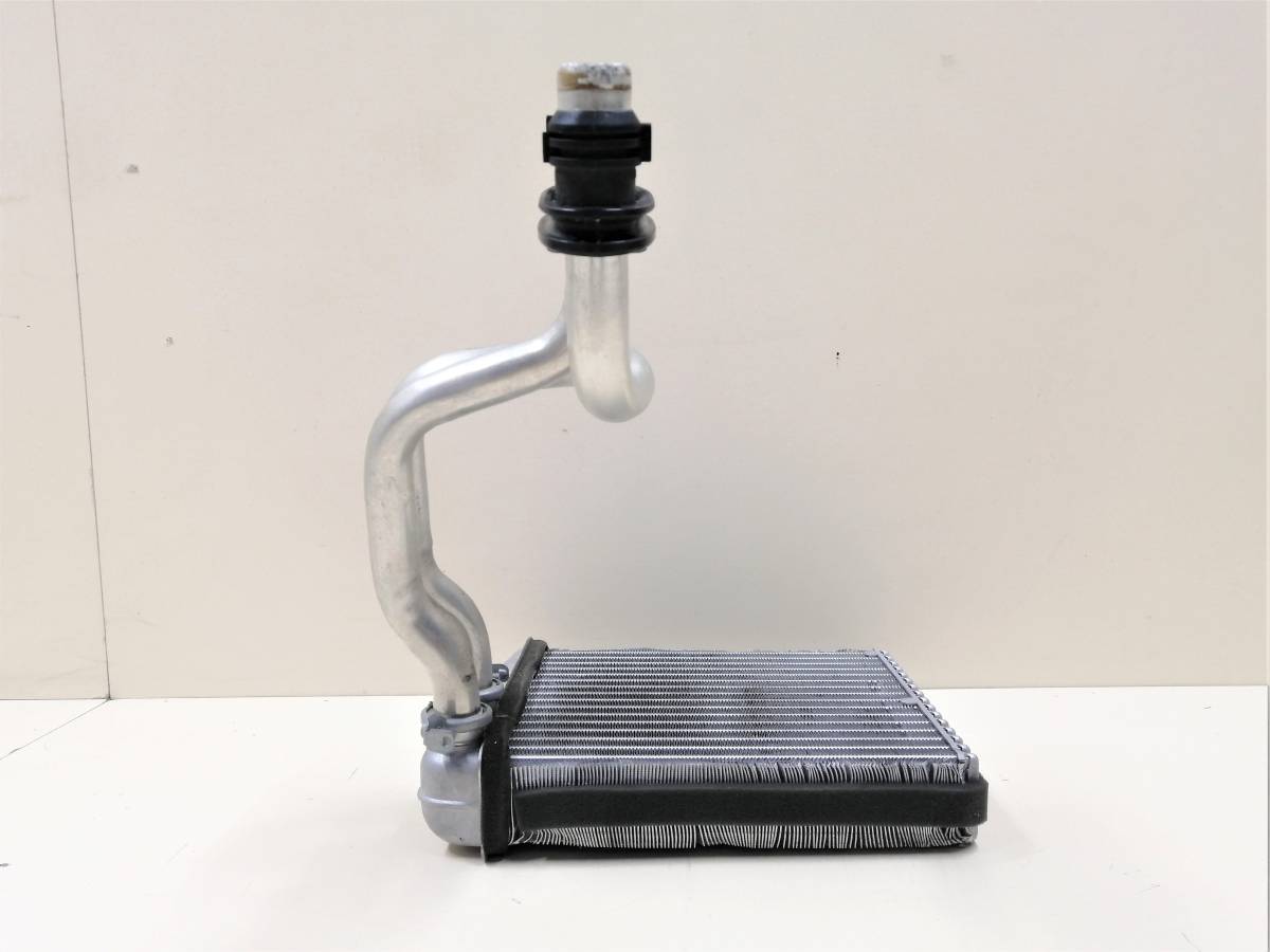 Радиатор отопителя Skoda Octavia (A5 1Z-) 2004-2013 Радиатор отопителя Skoda Octavia (A5 1Z-) 2004-2013