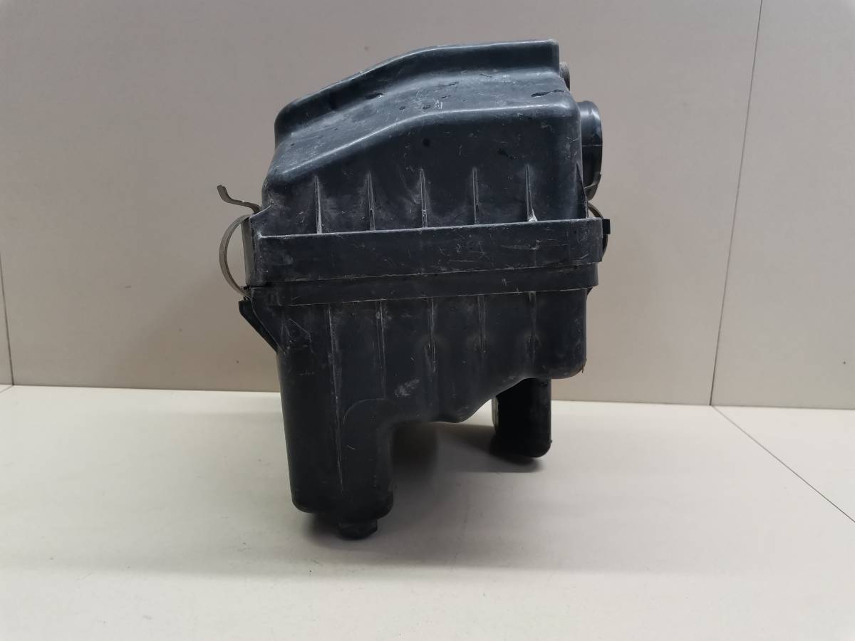 Корпус воздушного фильтра Toyota Corsa (L50) 1994-1999 Корпус воздушного фильтра Toyota Corsa (L50) 1994-1999