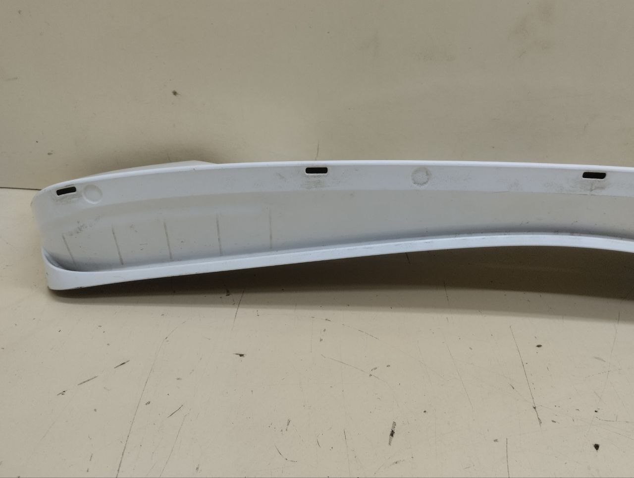 Накладка крышки багажника Ford Mondeo 4 2007-2015 Накладка крышки багажника Ford Mondeo 4 2007-2015