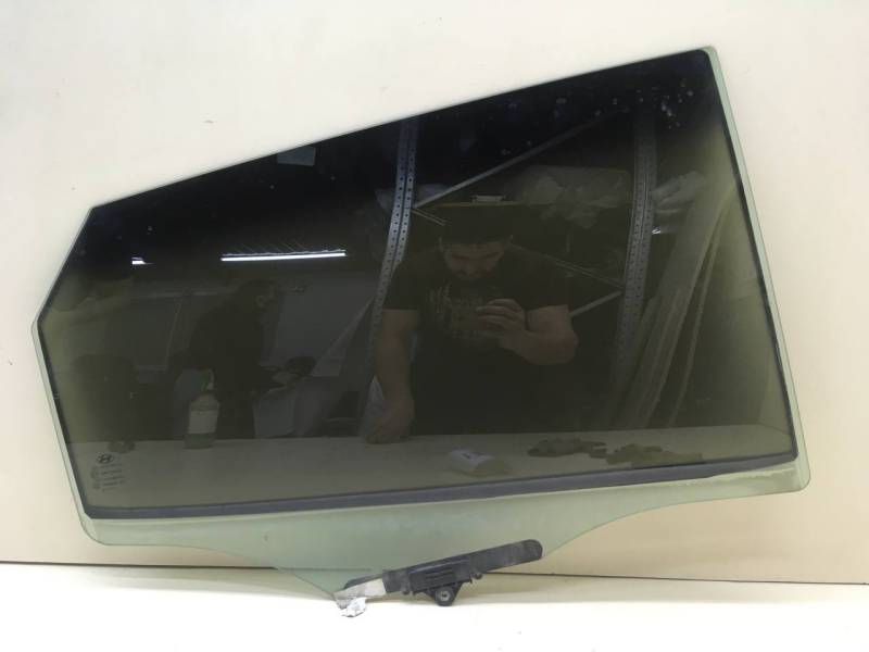 Стекло двери задней правой Hyundai ix35 (LM) 2010-2015