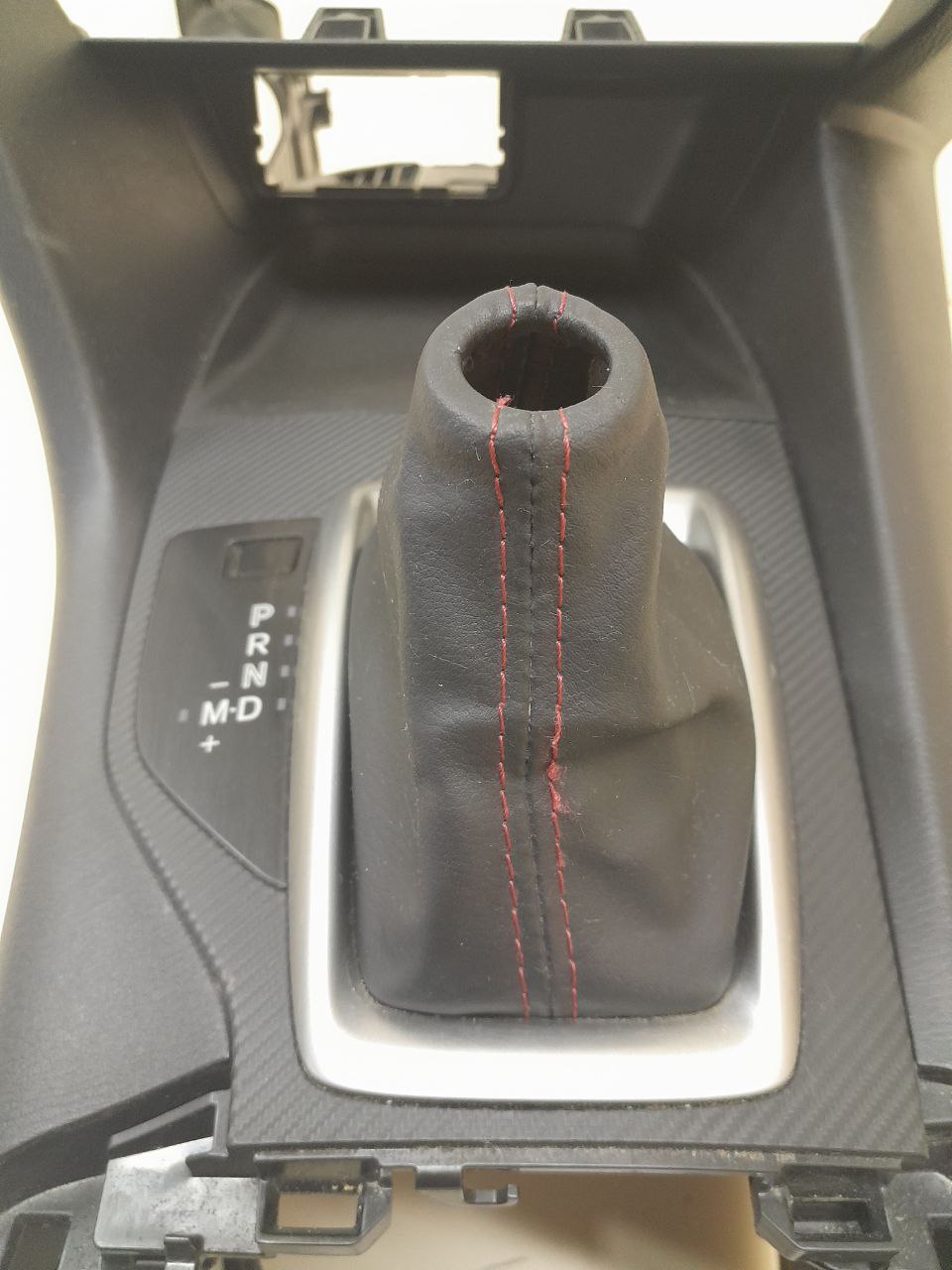 Консоль центральная Mazda Mazda 3 (BM) 2013-2016 Консоль центральная Mazda Mazda 3 (BM) 2013-2016