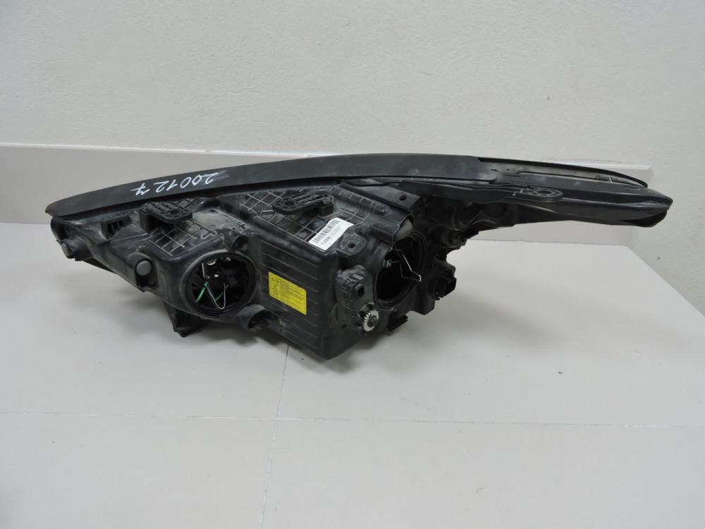 Фара правая Hyundai Santa Fe 3 (DM) 2012-2019