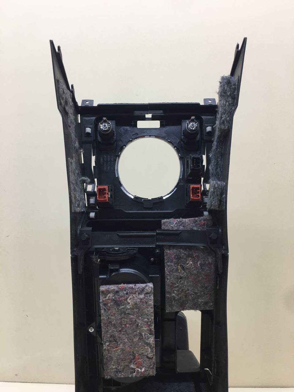 Консоль центральная Suzuki Grand Vitara 2005-2015