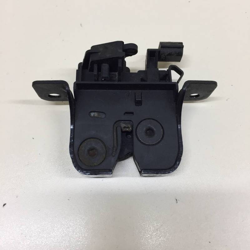 Замок багажника Renault Duster (HSA, HSM) 2012>