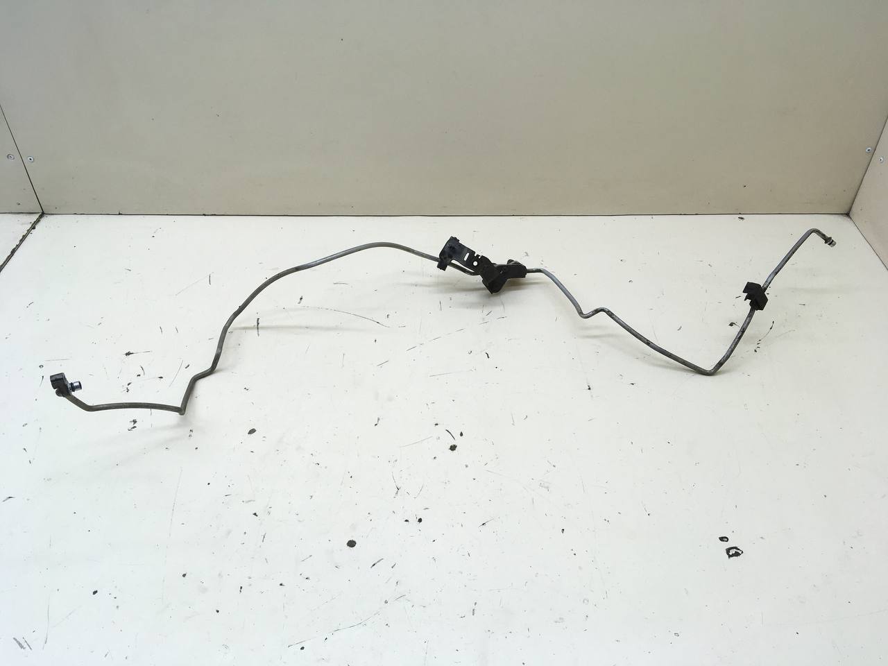 Трубка кондиционера Toyota Corolla E150 2006-2013 Трубка кондиционера Toyota Corolla E150 2006-2013
