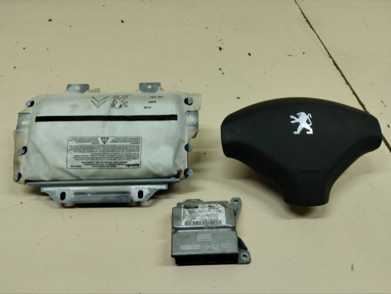 Подушка безопасности (комплект) Peugeot 308 2007>