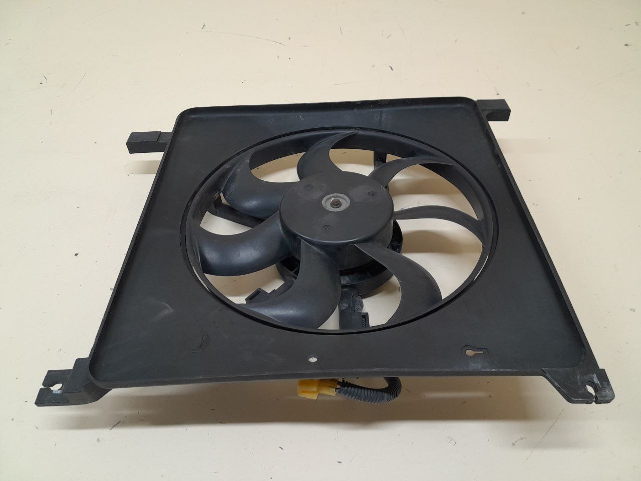 Диффузор вентилятора Daewoo Nexia (N150) 2008-2016