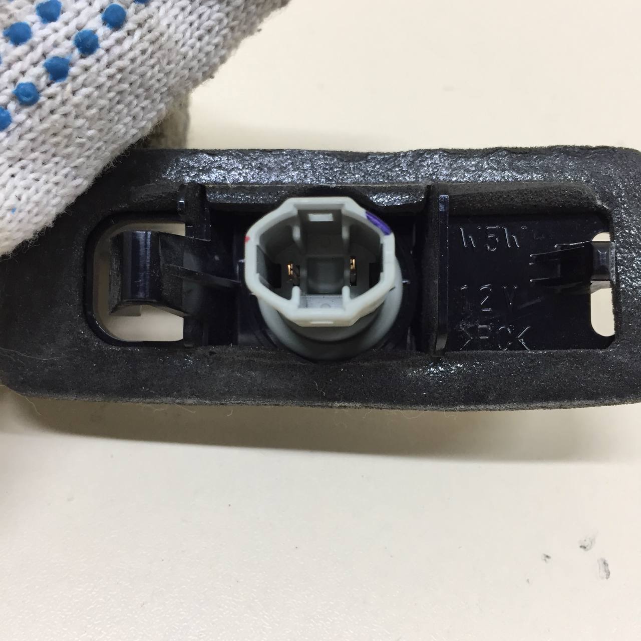 Фонарь подсветки номера Toyota Rav 4 (XA40) 2013-2019 Фонарь подсветки номера Toyota Rav 4 (XA40) 2013-2019