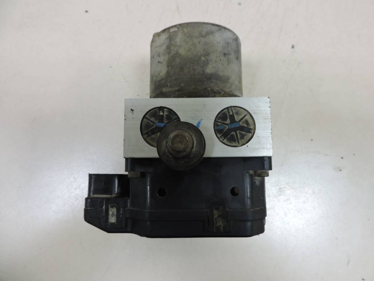 Блок ABS (насос) Mazda Premacy (CP) 1999-2005
