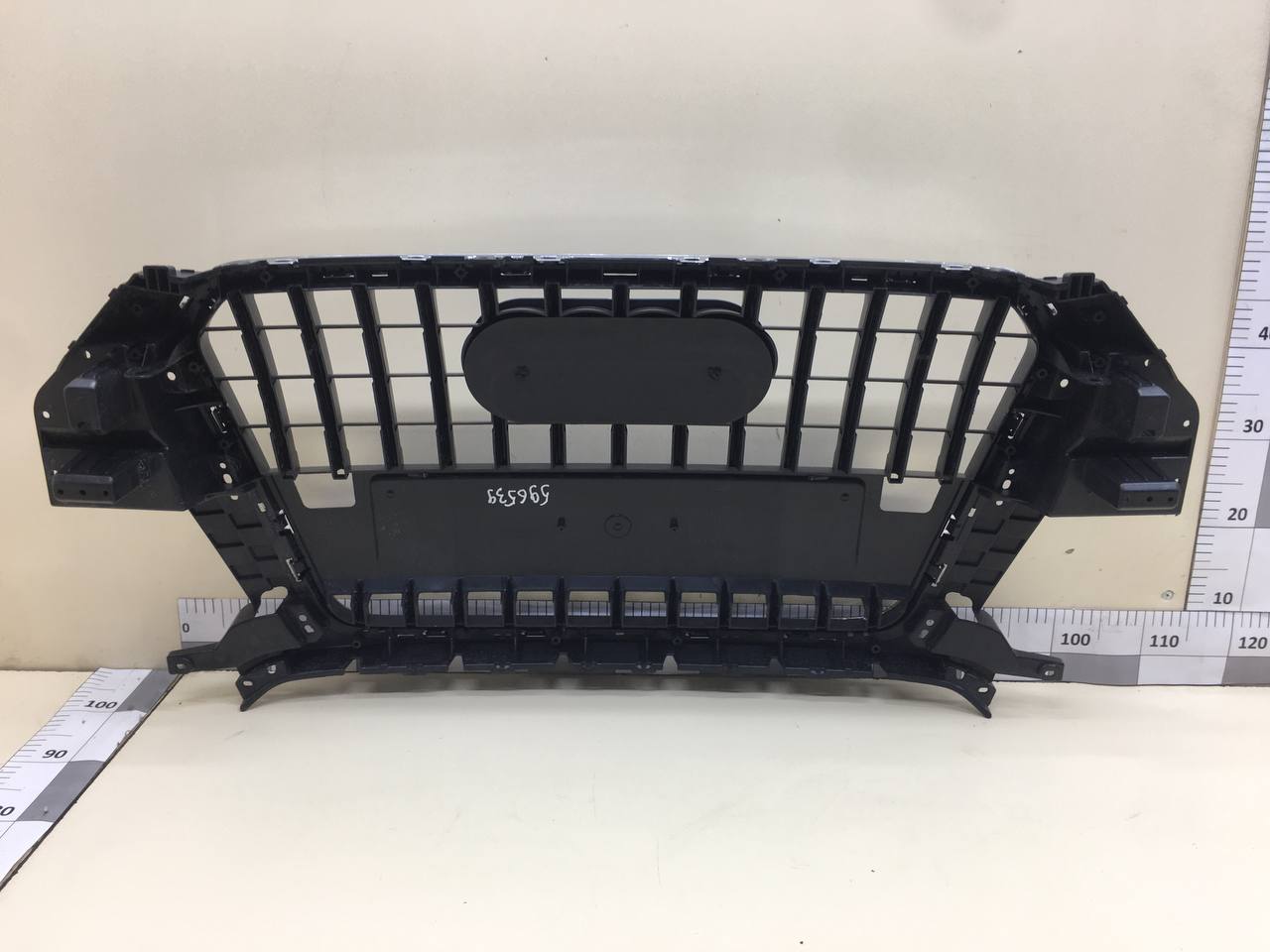 Решетка радиатора Audi Audi Q3 (8U) 2012>