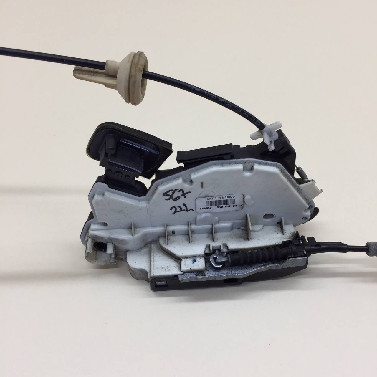 Замок двери передней правой Volkswagen Polo (MK5) 2011-2020