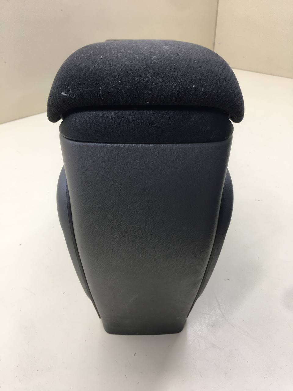 Консоль центральная Honda Civic 4D 2006-2012 Консоль центральная Honda Civic 4D 2006-2012