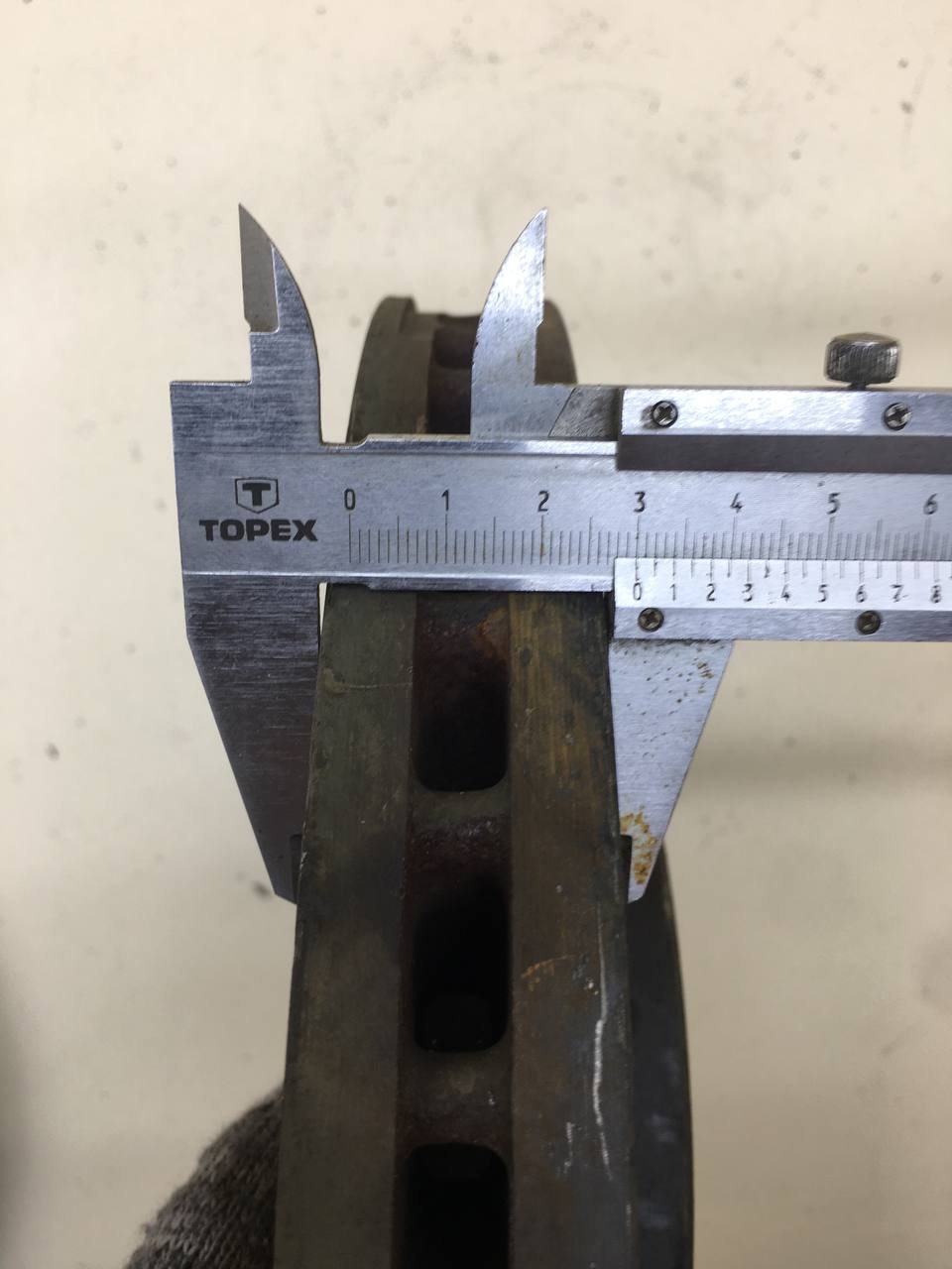 Диск тормозной передний Volvo XC60 2008-2017