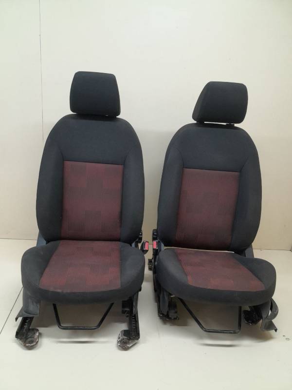 Сиденье (комплект) Ford Fiesta (MK5) 2002-2008
