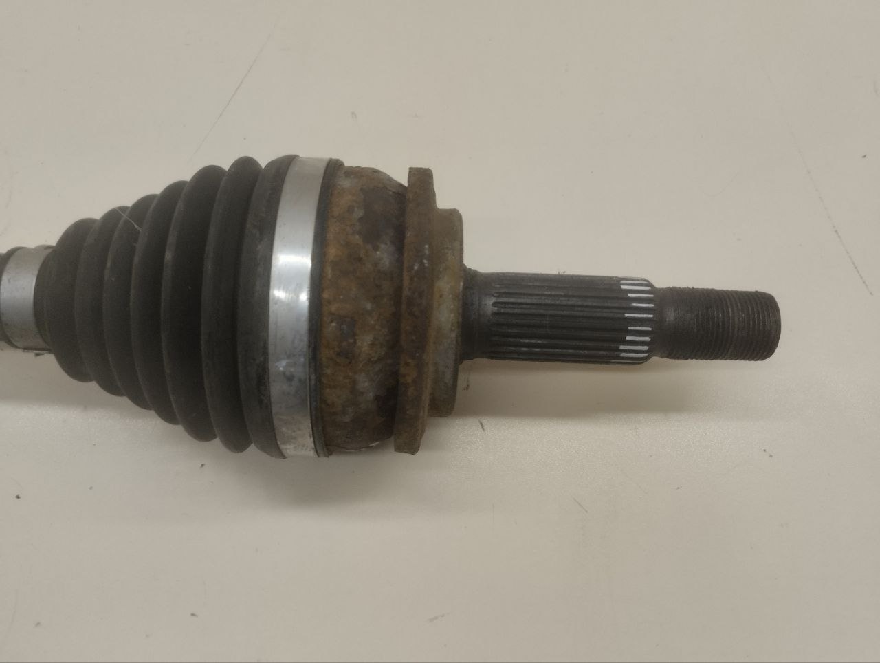 Полуось передняя левая Toyota Auris (E150) 2006-2012 Полуось передняя левая Toyota Auris (E150) 2006-2012