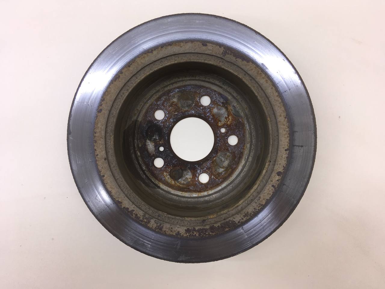 Диск тормозной задний Toyota Rav 4 (A20) 2000-2005