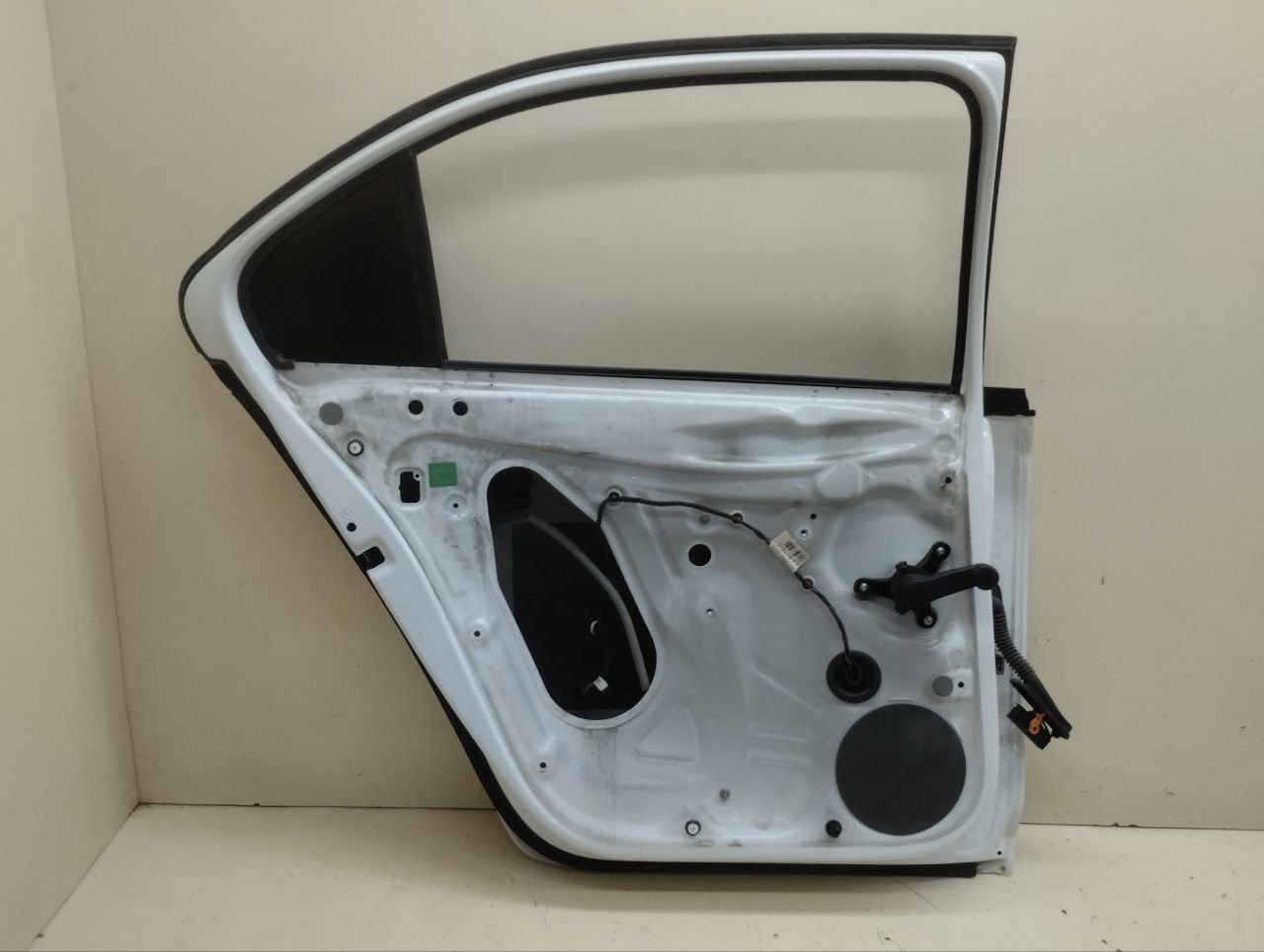 Дверь задняя левая Skoda Rapid 2012-2020 Дверь задняя левая Skoda Rapid 2012-2020