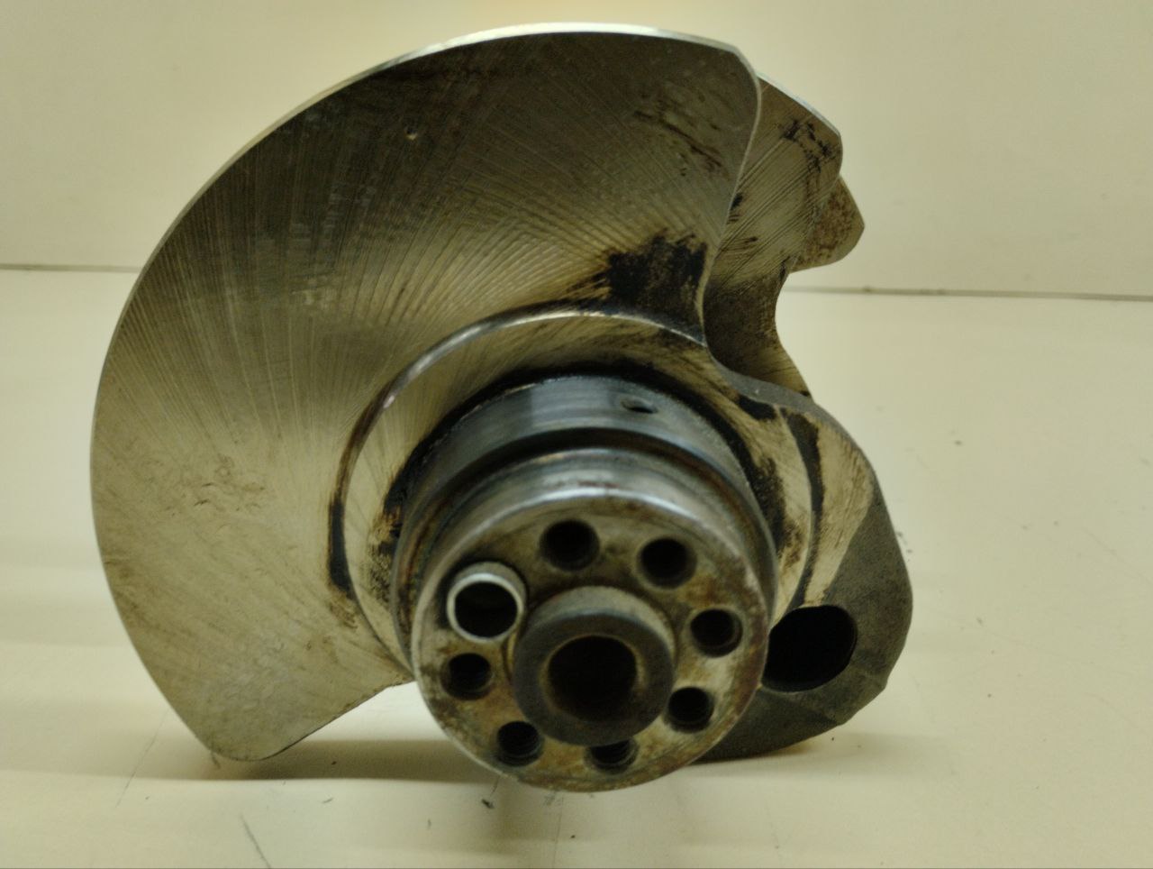 Коленвал Audi Q7 (4L) 2005-2015 Коленвал Audi Q7 (4L) 2005-2015